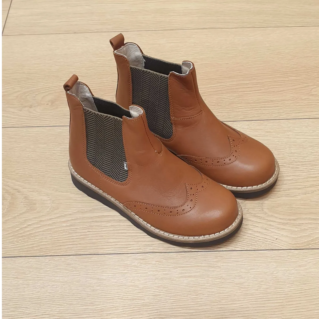 (2733-4) Emel Brown Ankle boots