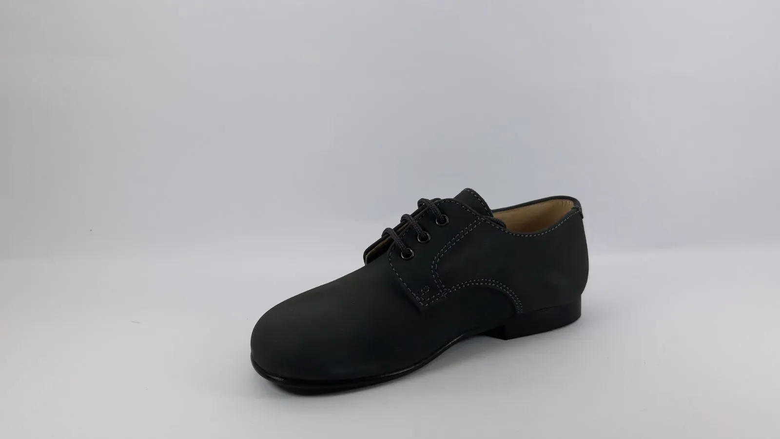 Beberlis Nobuk Gray Dress Shoes