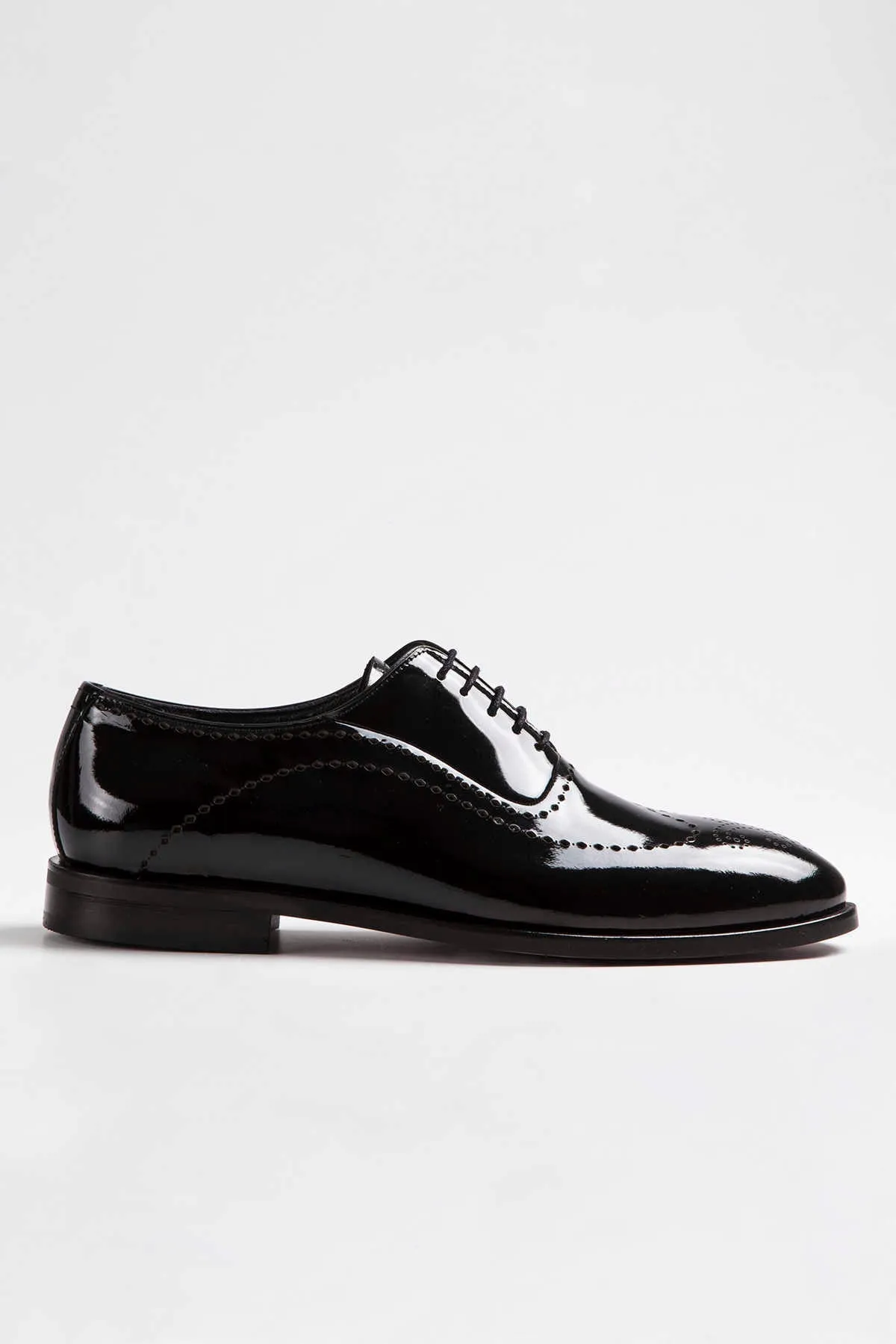 Black Patent Leather Lace-Up Wingtip Tuxedo Shoes