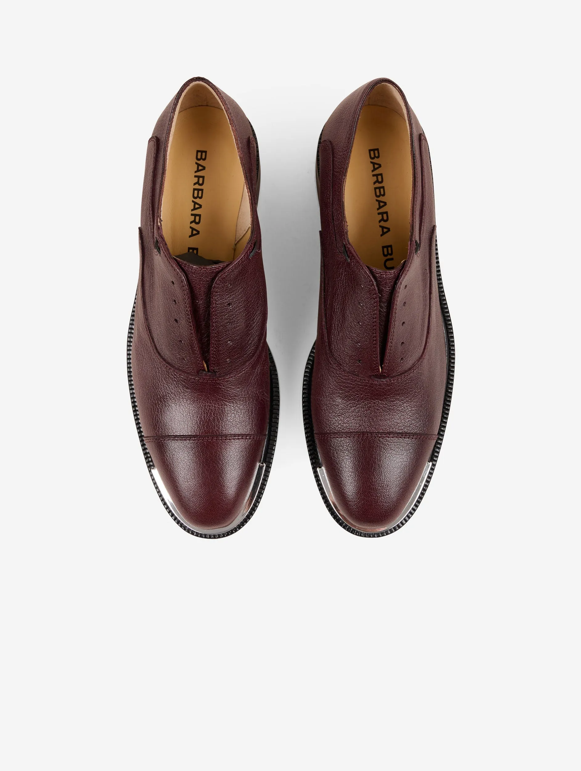 Derbies in burgundy leather