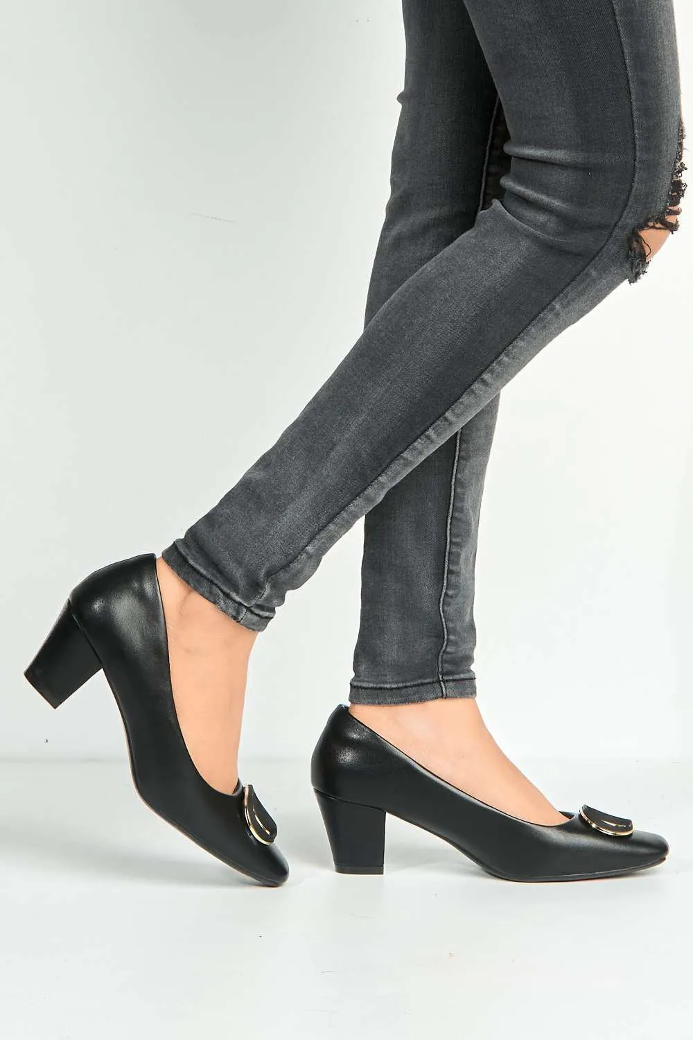 Eddy Brooch Detail Block Heel Court Shoes in Black