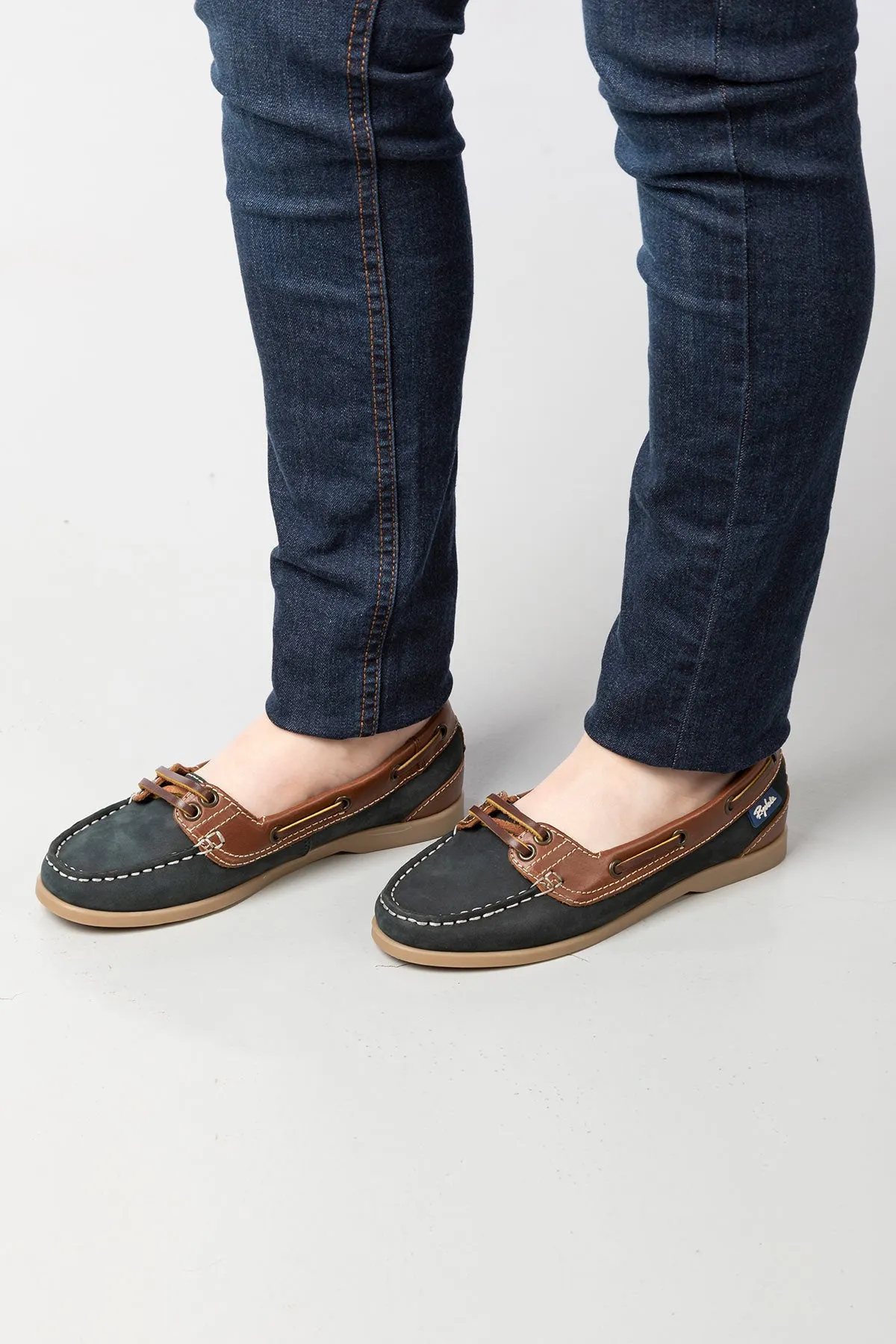 Ladies Low Front Shoes - Cayton