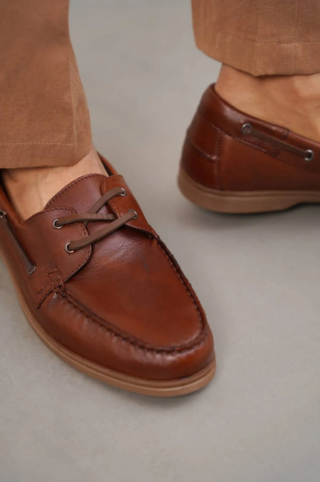 LEATHER BOAT SHOES