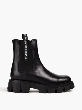 Logo-appliquéd leather Chelsea boots