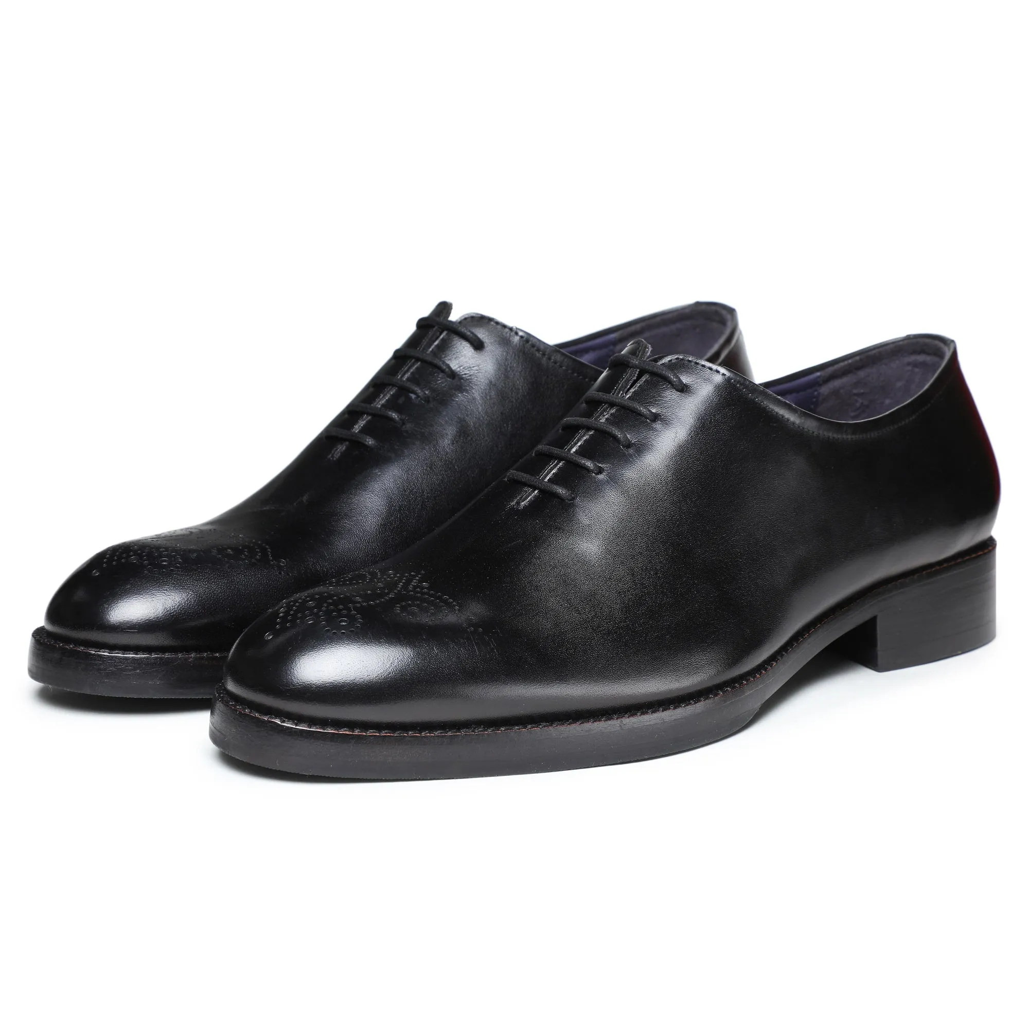 Medallion Toe Oxford - Black