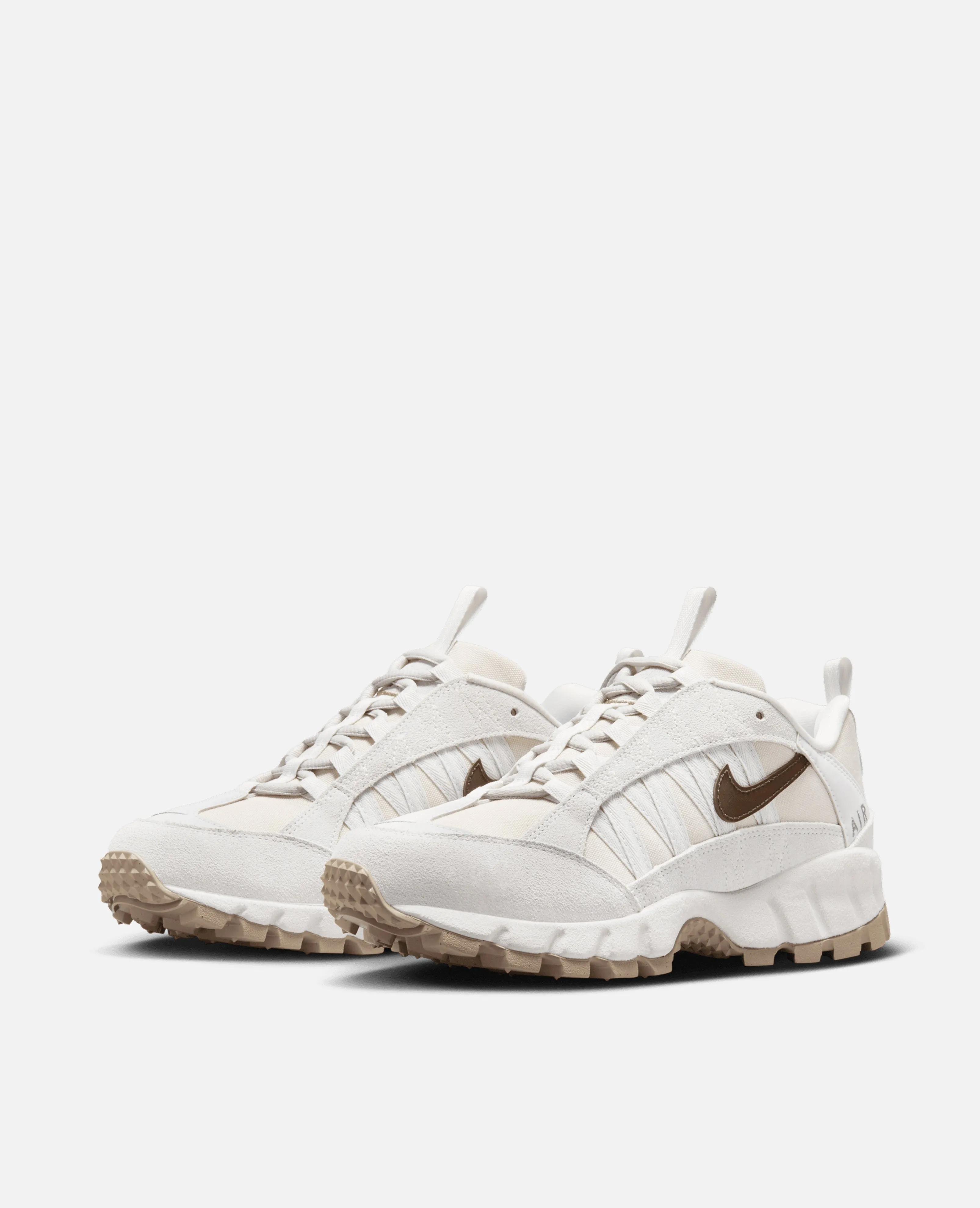 Nike WMNS Air Humara Se (Lt Orewood Brn/Baroque Brown-Photon Dust)